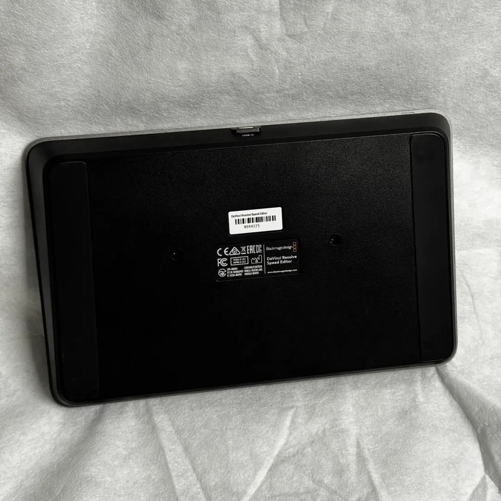 Blackmagic Design DaVinci Resolve Speed Editor Keyboard Panel Mint