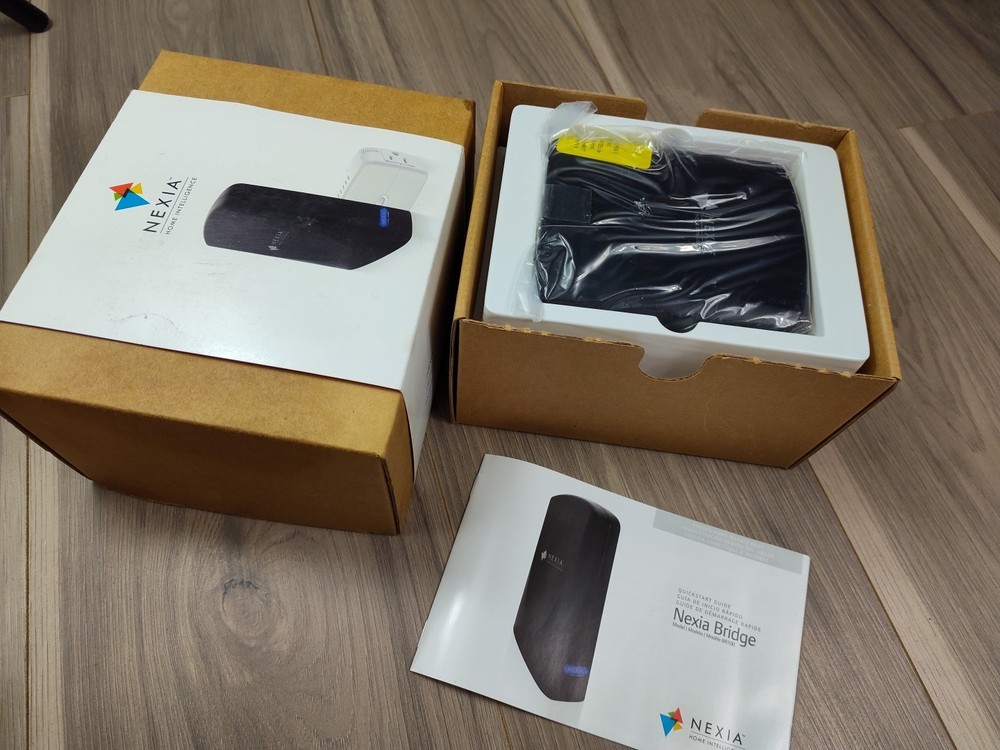 Nexia Home Intelligence BR100 Z-Wave Bridge Bundle Kit Open Box