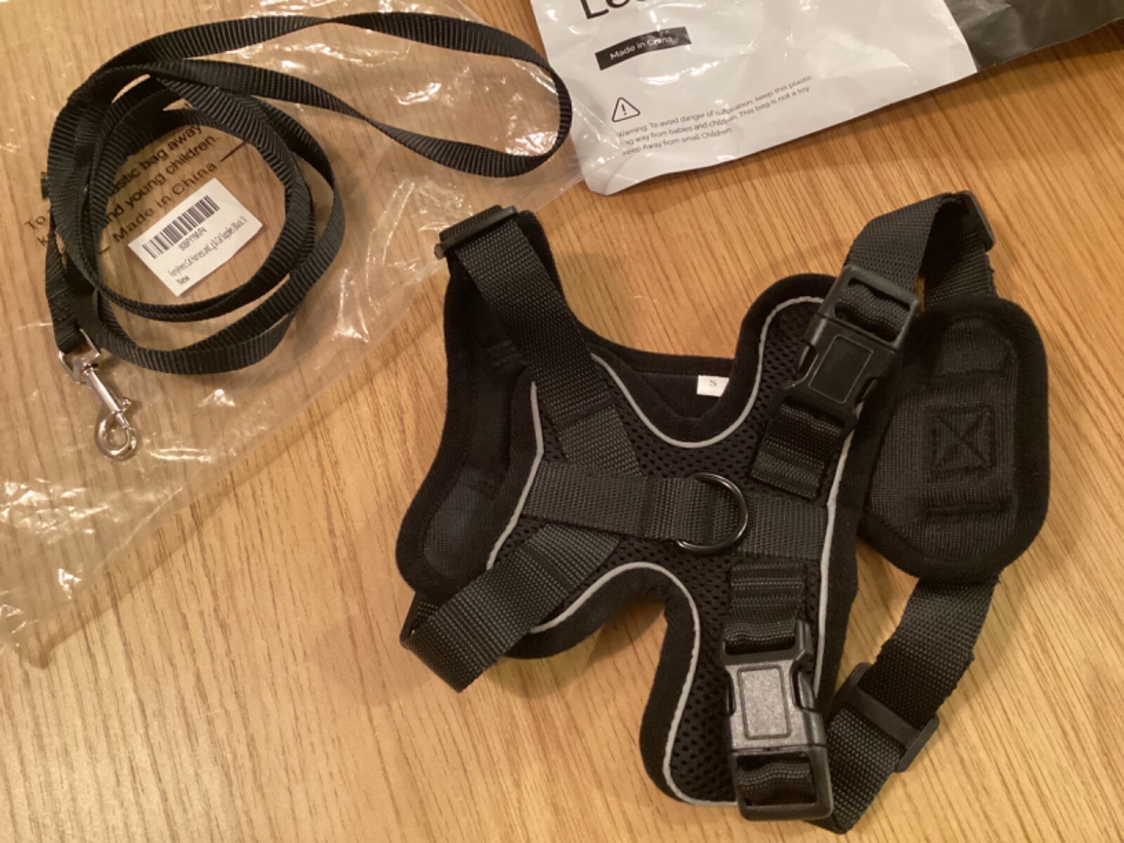 FurryFrenz Cat Harness and Leashet for Walking | Breathable Sz: S Black