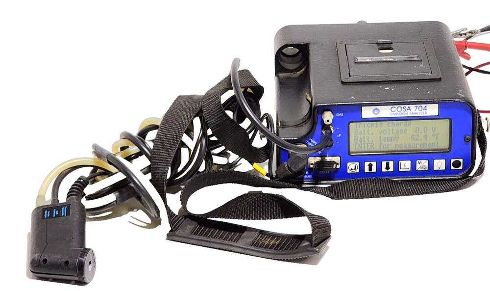 COSA 704 PORTABLE EMISSIONS ANALYZER .