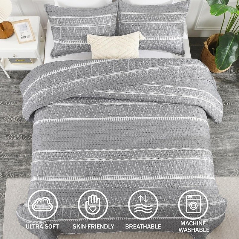 Reversible Microfiber Quilt Set Geometric Pattern Lightweight Queen 3PCs New