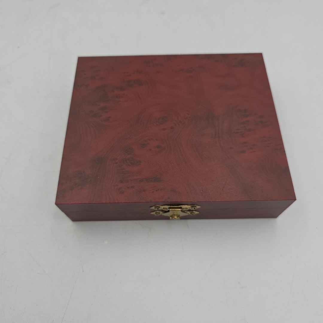 Gold Hunting Knife in Case with Buck Picture on Knife and Inside Box 7"