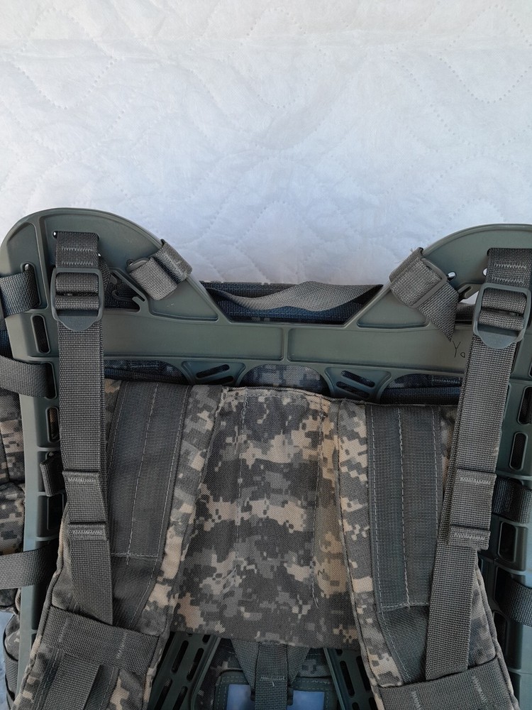 RUCKSACK LARGE MOLLE II ACU USGI BACKPACK COMPLETE VERY GOOD CONDITION