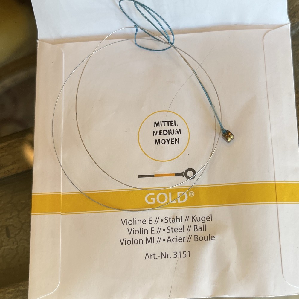 Pirastro Replacement Violin Strings Size Medium. See Photos.