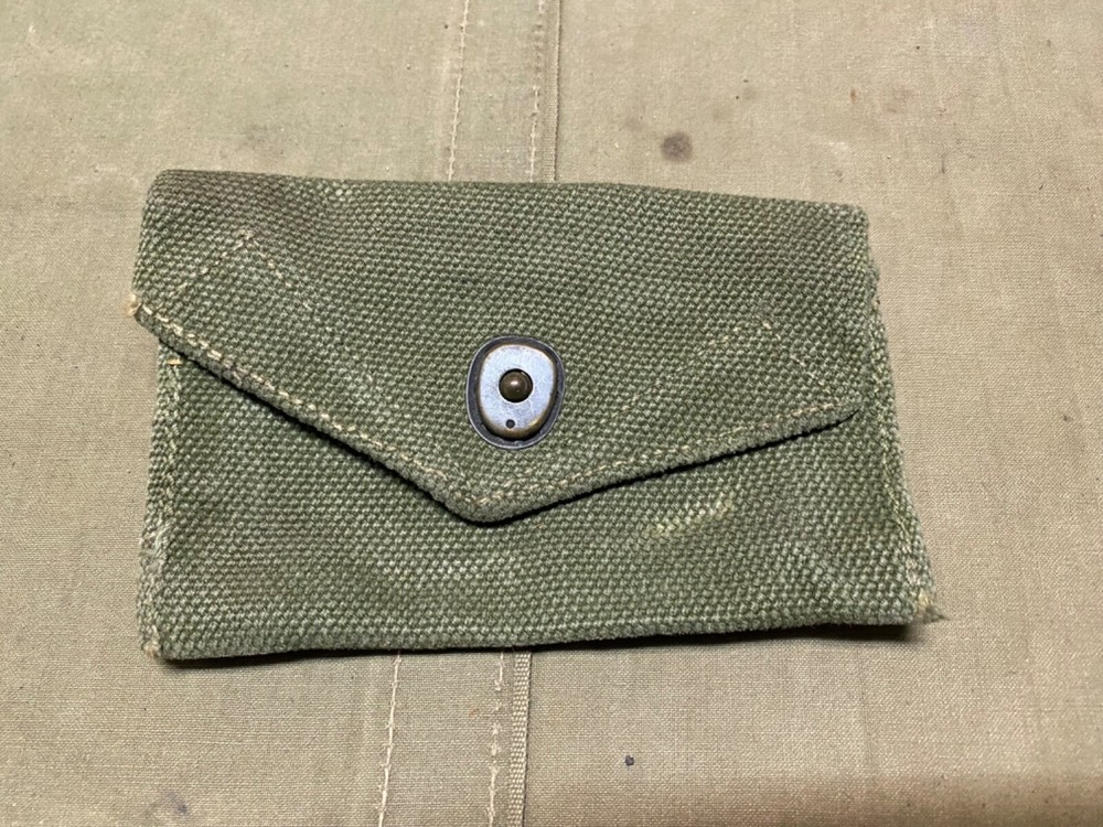 ORIGINAL WWII US ARMY INFANTRY M1942 FIRST AID CARLISLE BANDAGE CARRY POUCH-1945