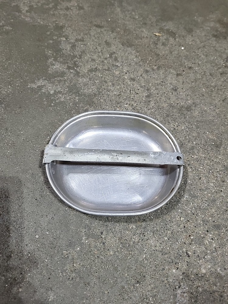 ORIGINAL WWII US ARMY & MARINE MESS KIT-DATED 1945