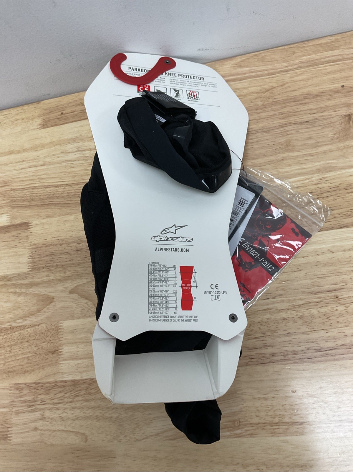 Alpinestars Paragon Plus Knee Protectors Black/Yellow - Medium