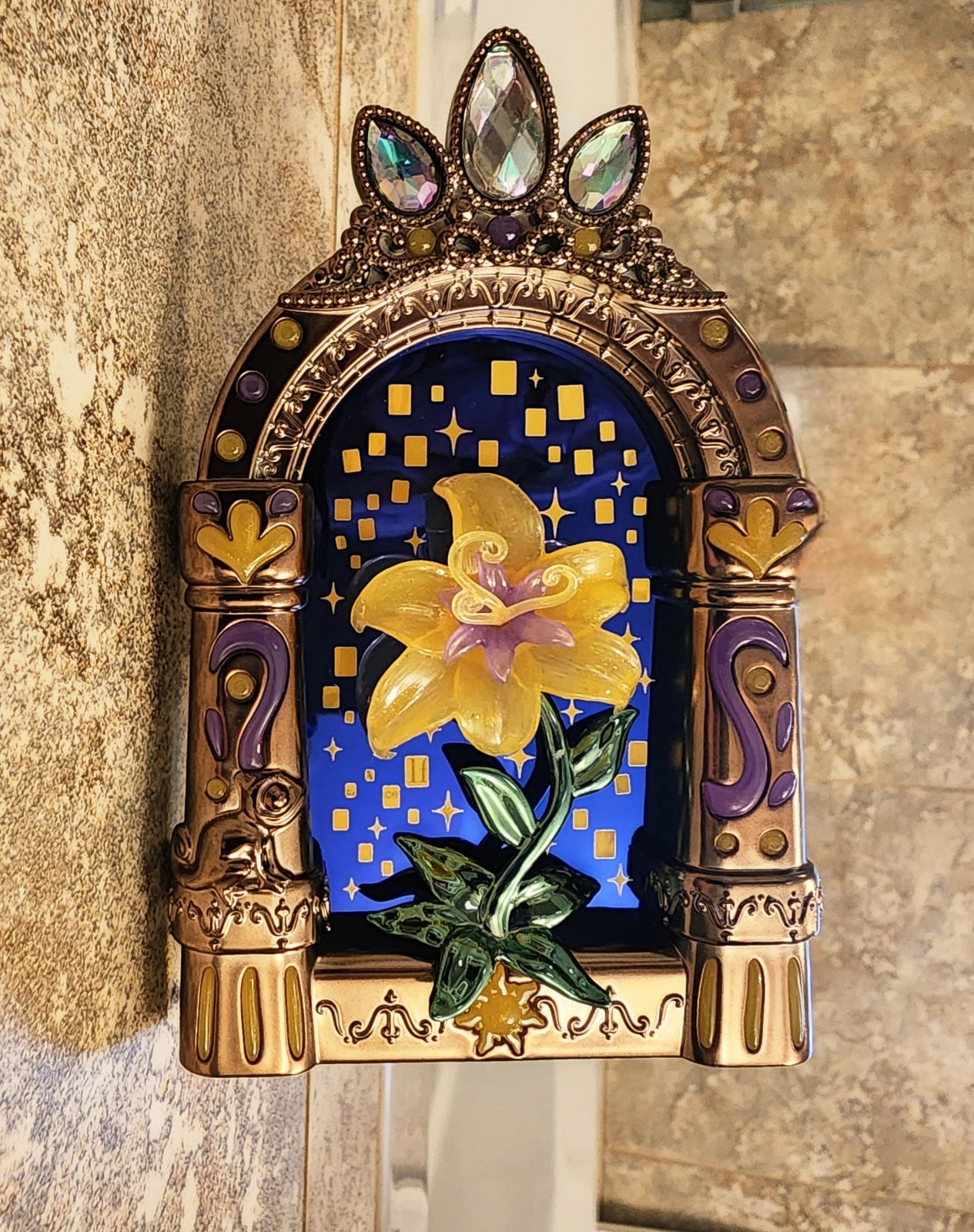 BBW Disney Rapunzel SOLD OUT 5PC PocketBac Holder/Wallflower Plug/Coin Purse NEW