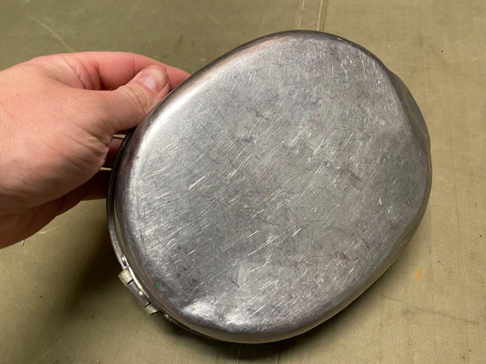 ORIGINAL WWII US ARMY M1942 MESS KIT- DATED 1944, EACO