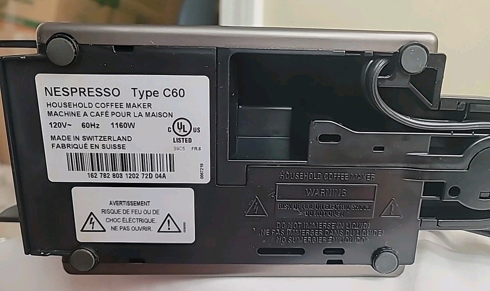 Nespresso Pixie Type C60 Coffee Espresso Machine