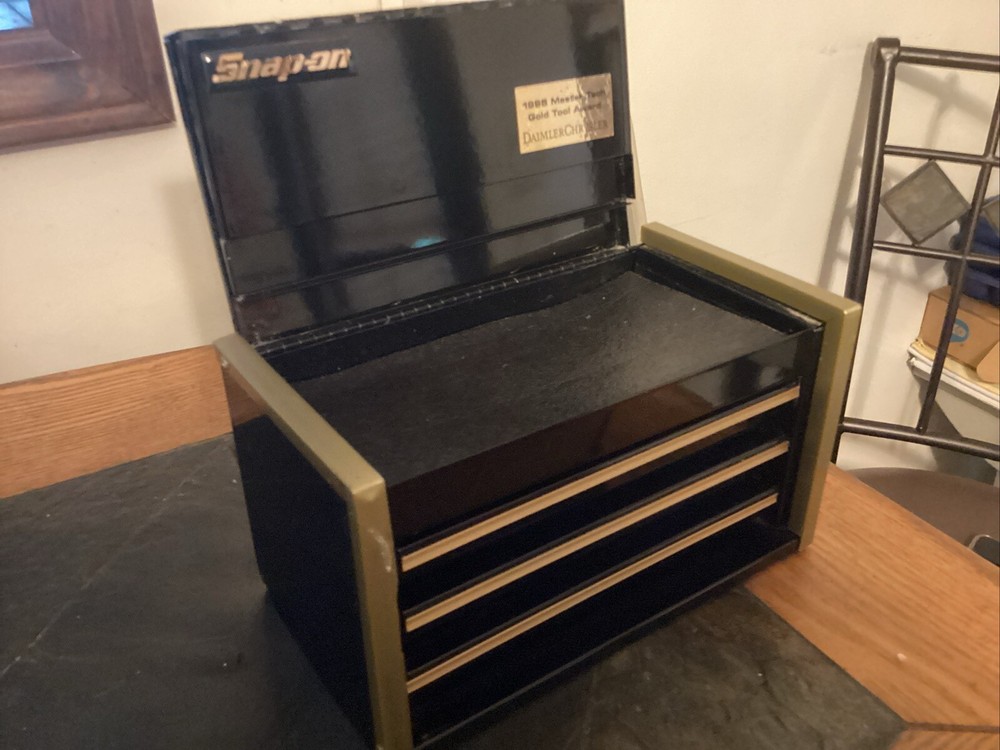 Snap On Tools 1998 Master Tech 3 Drawer Mini Micro Tool Box Back with Gold Trim