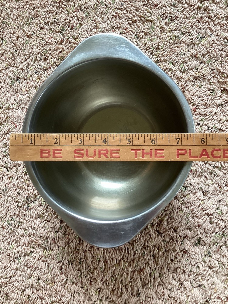 Vintage Metal Bowl Opening 7”