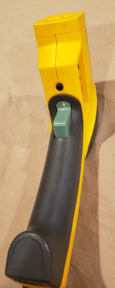 Fluke 68 IR Infrared Thermometer With Case