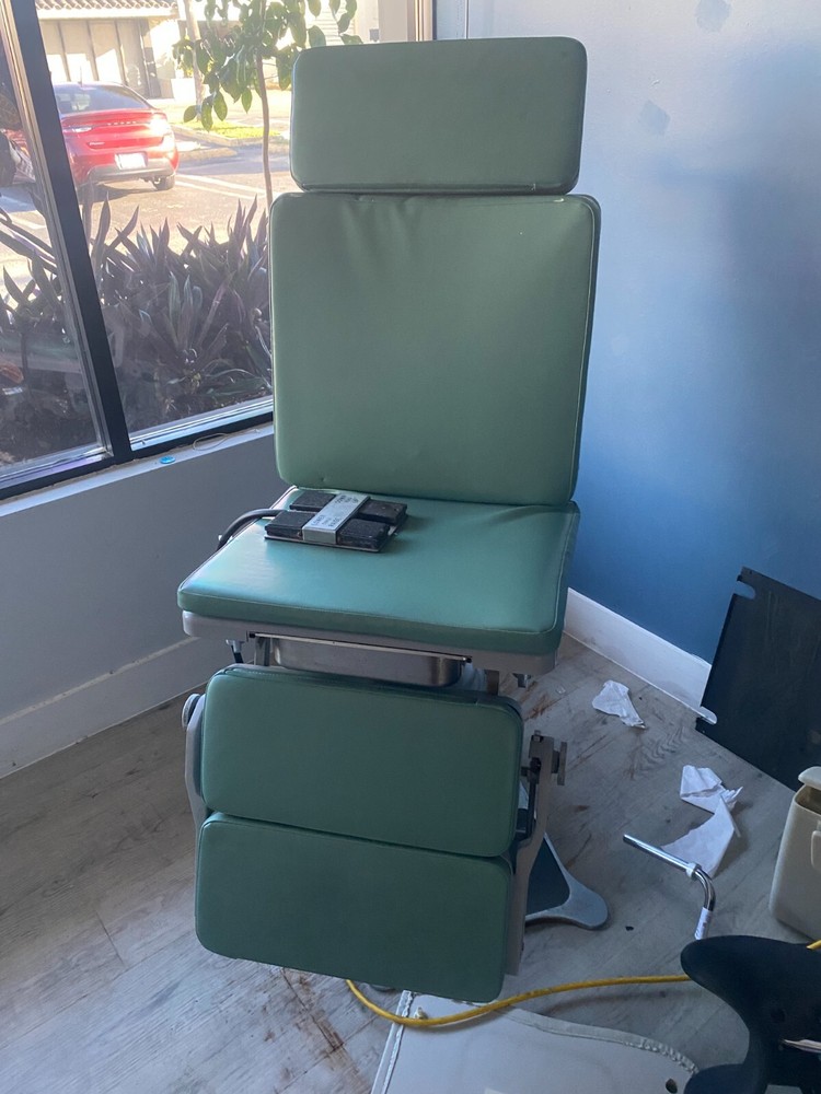 Midmark Ritter F Procedure Table