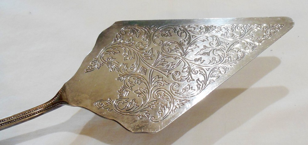 Silverplate Cake Pie Server Serrated Edge Italy