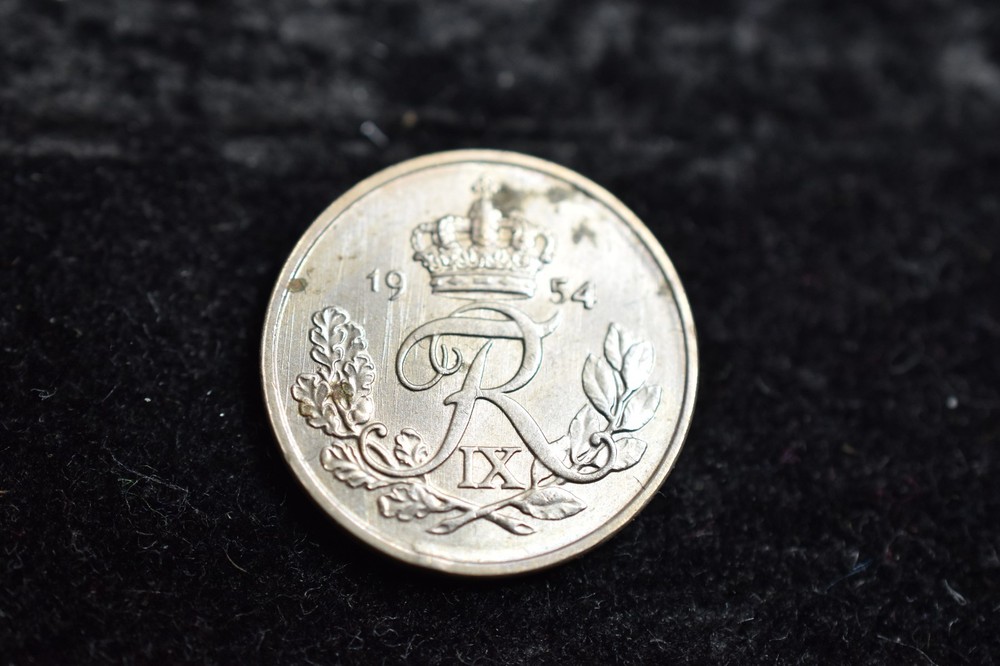 DENMARK 1954 10 ORE