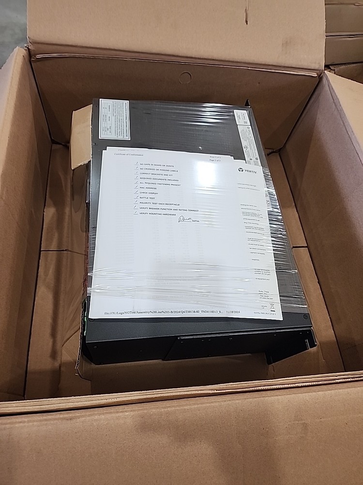 Vertiv Geist VP5UV400 Power Distribution Unit