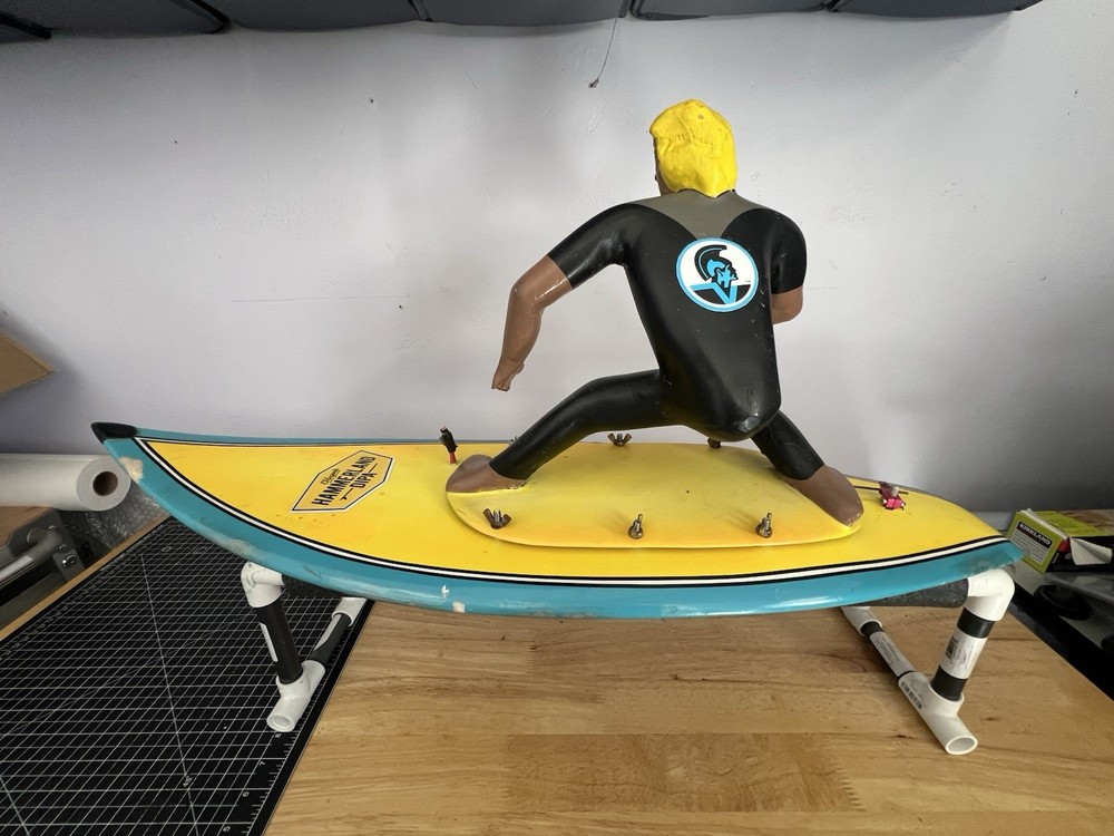 Maui Rc surfer (RARE)