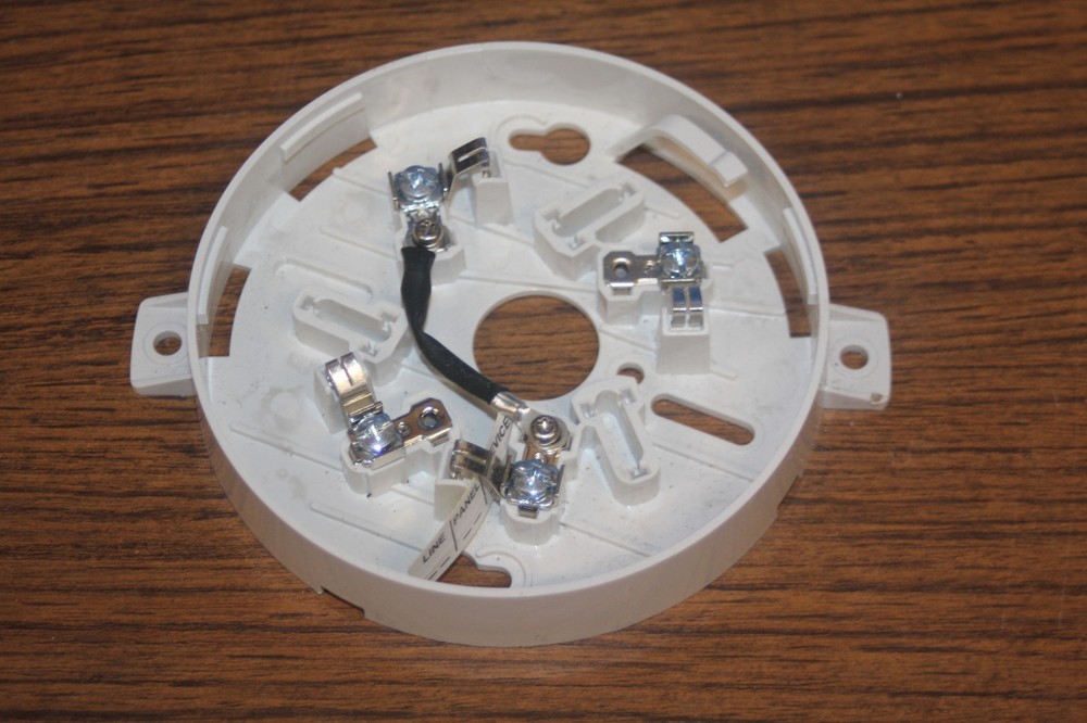 Edwards EST SIGA-SB4 Detector Mounting Base