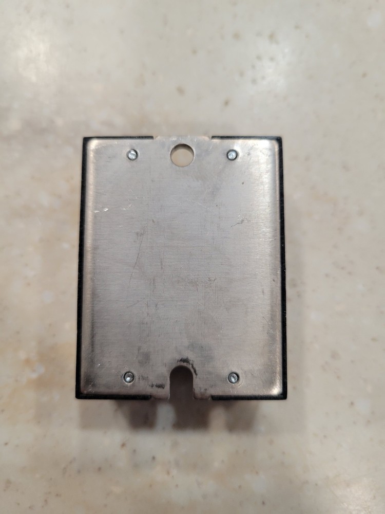 Crydom A1225 Solid-State Relay 120 V 25 A New (VT)