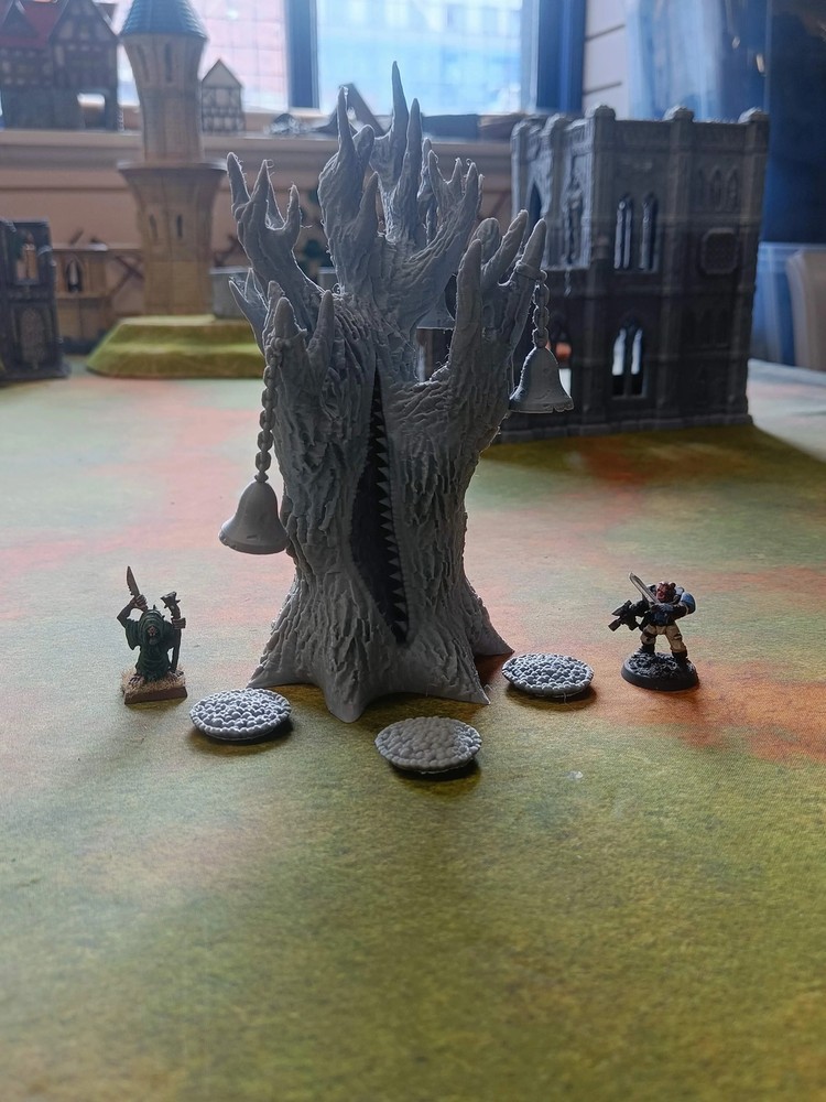 Daemonic Horror Fantasy / Sci-fi Large Possessed Plague Tree