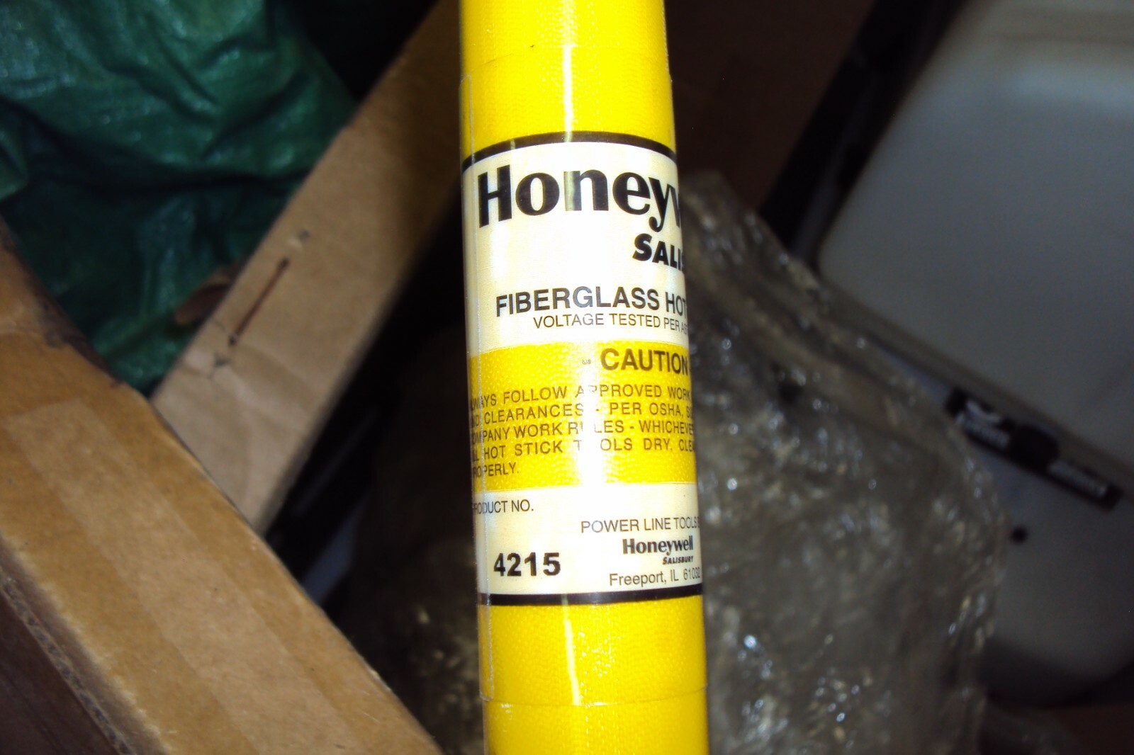 HONEYWELL SALISBURY 4215 Hot Switch Stick, Fiberglass Material, 8 feet (PK/2)