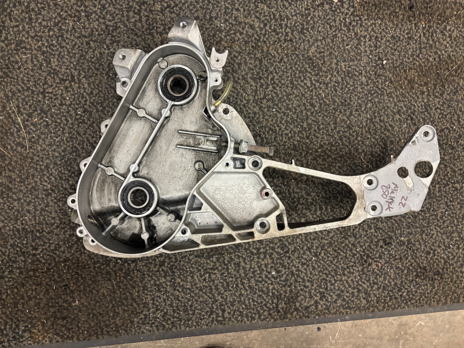 Polaris 850 AXYS Indy XC pro s Matryx Switchback Rush 16-24 OEM Inner Chaincase