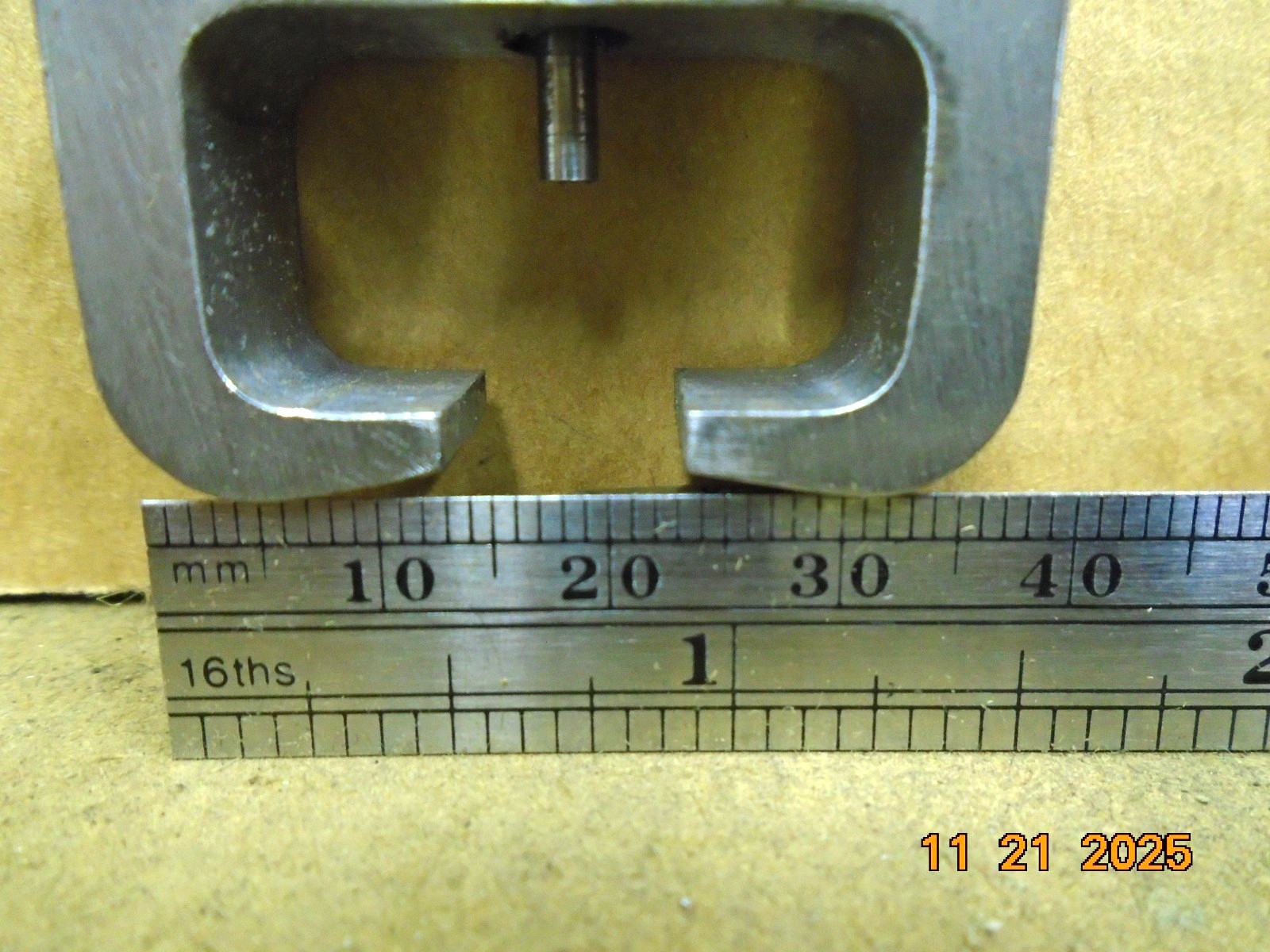 LIONEL SERVICE TOOL ST-311 SMALL WHEEL PULLER HARD STEEL MANY USES SEE PICTURES