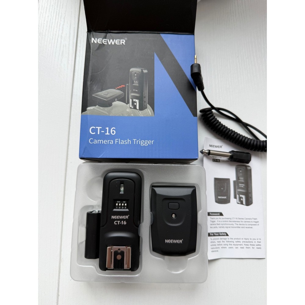 Neewer CT-16 Camera Flash Trigger Wireless Transmitter Receiver Kit 30M Range
