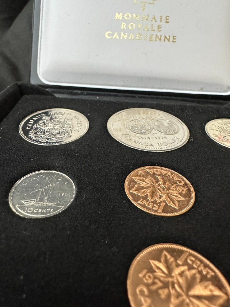 1974 Canada Uncirculated Set Double Penny Coins