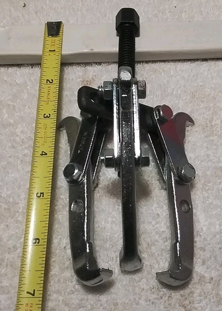 ATD TOOLS ATD-3043 2-3 8 WAY 2TON REVERSIBLE GEAR PULLER SET