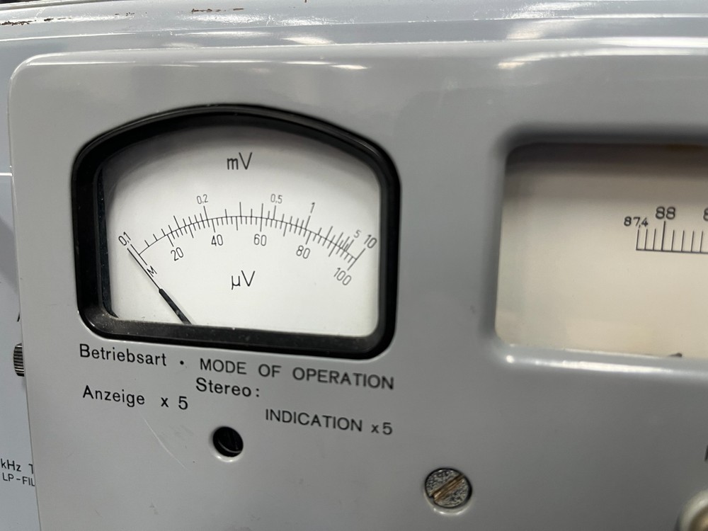 Rohde & Schwarz BN 1508/2 with MSDC Stereo Decoder