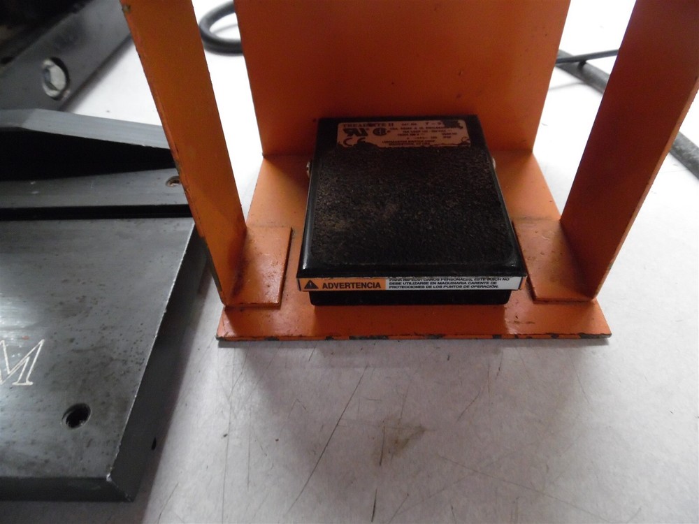 ISP ACOM Stitching & Bindery Products Model 306B