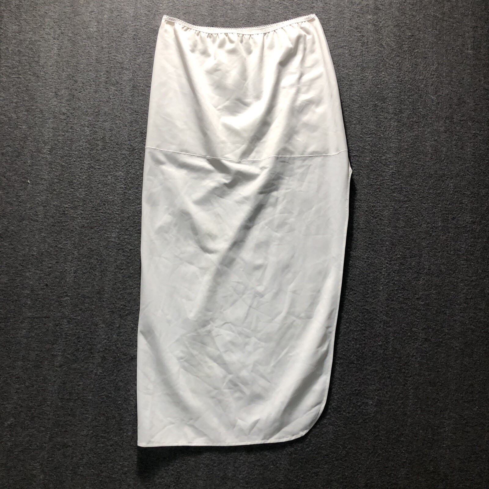 Dominique Full Length Control Slip David’s Bridal 7218 Size Large White Slit