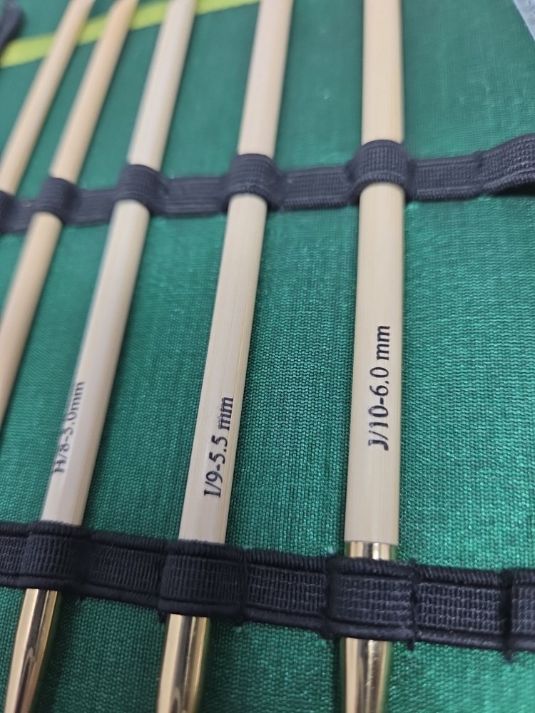 Knitter's Pride Interchangeable Crochet Hooks with Case Missing 3 Hooks READ