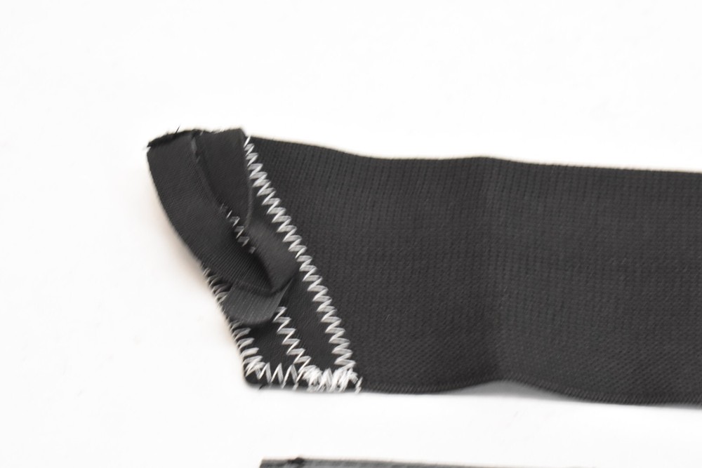 NOCO Conformity Wrist Wraps Black Dark Grey Hook & Loop Stretch Material