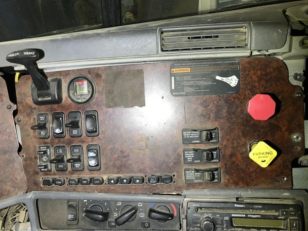 Freightliner C120 CENTURY SWITCH Dash Panel - Used | P/N V08038