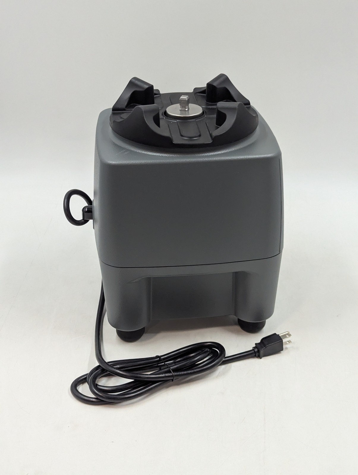 Waring CB15 Heavy Duty One Gallon 3.75HP 3-Speed Commercial Blender