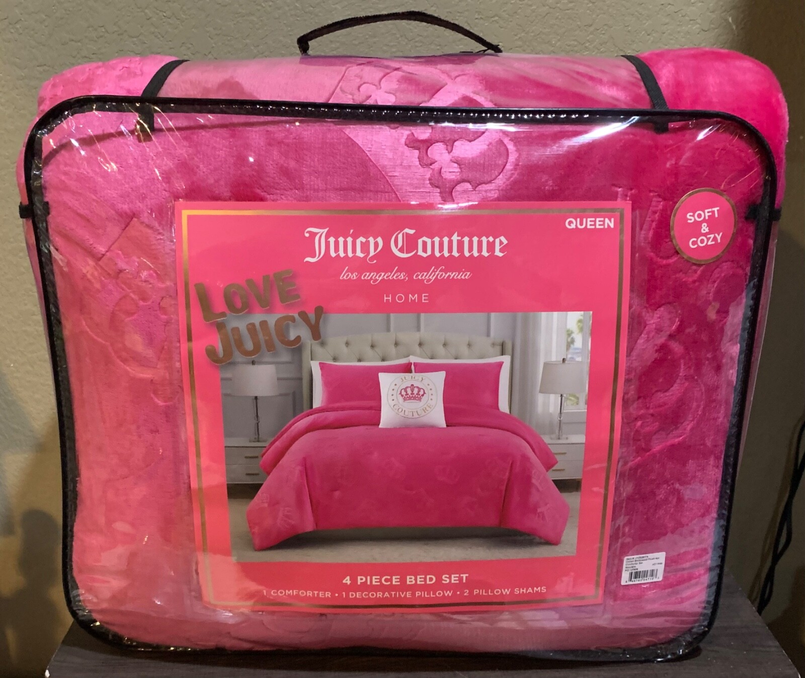 Juicy Couture Hot Pink Logos& Crowns Embossed Plush Soft 4pc QUEEN Comforter Set