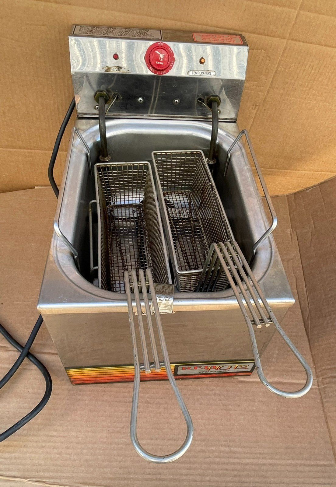 Eagle Countertop Deep Fryer 120V / 1800W / Model EF10-120