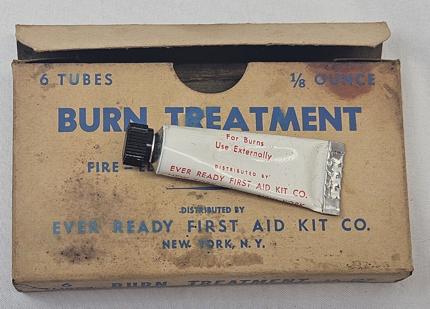 Vintage Military used First Aid Kit Eagle Lock Co USA