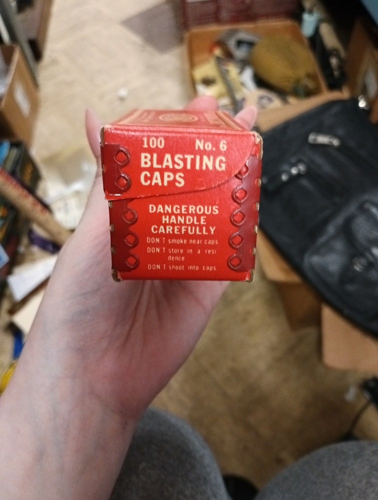 Red Du Point Blasting Caps Cardboard Box Wilmington Delaware