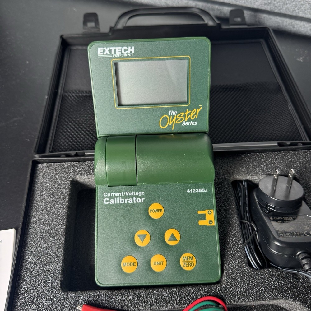 Extech 412355A Oyster Series Current Voltage Calibrator/Meter