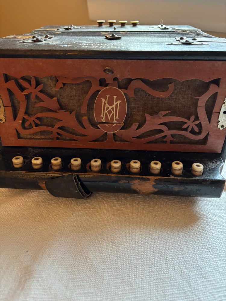 Antique M. Hohner Accordeon