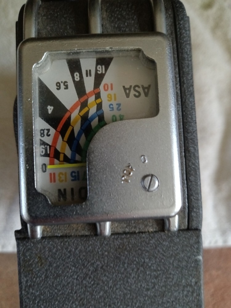 Holiday 8mm Movie Camera