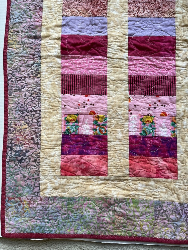 Floral Spring Patchwork Handcrafted Quilt Throw Wall Hanging Pink Purple