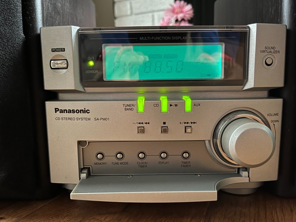Panasonic SA-PM01 CD/ AM/FM Stereo System W/Remote