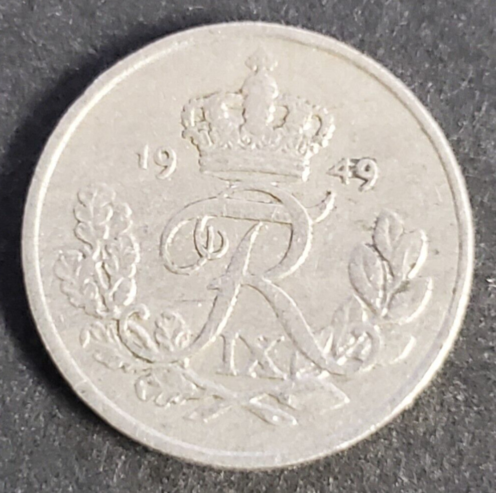 Denmark, nice 1949 10 ore coin