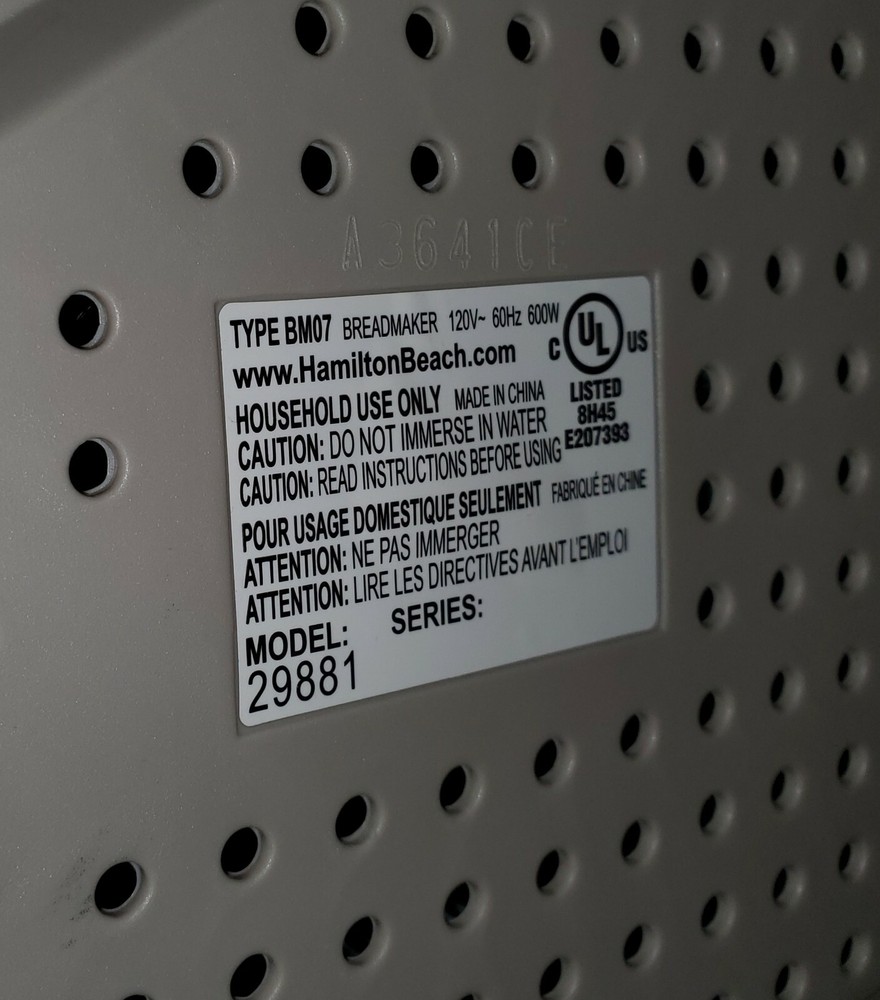 Hamilton Beach 29881 Type BM07 Digital Bread Machine, Bread Maker White - 2lbs