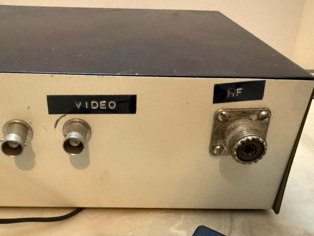 Video RF Ham Radio Transmitter 534MHZ TX Vintage